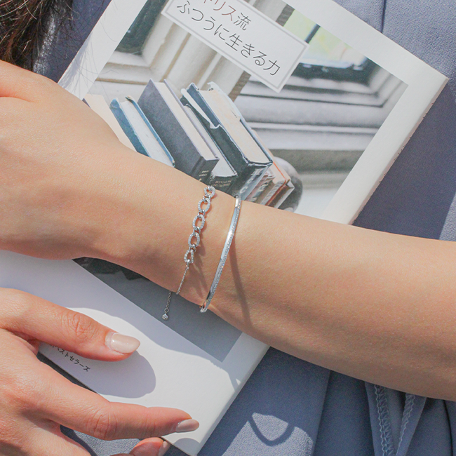 Polar diamond bangle